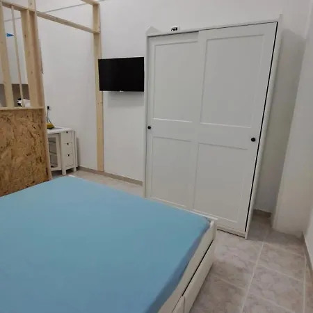 Little House ヴァスト