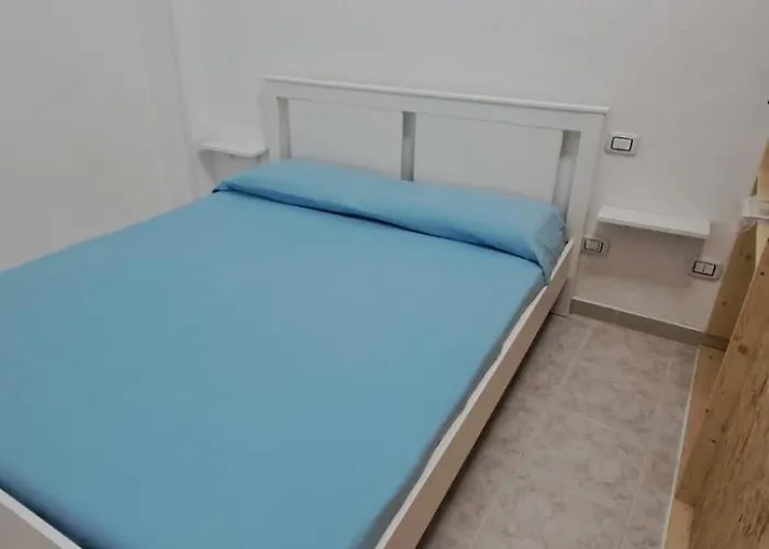 Little House * ואסטו